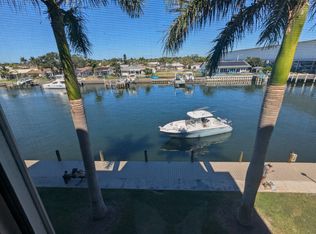 4902 38th Way S APT 312, Saint Petersburg, FL 33711