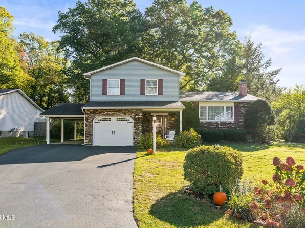 125 Sylvia Lane, Schenectady, NY 12306