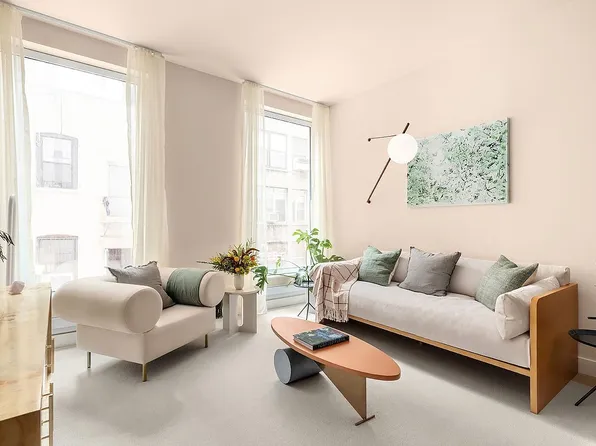 215 W 28th St APT 8C, New York, NY 10001