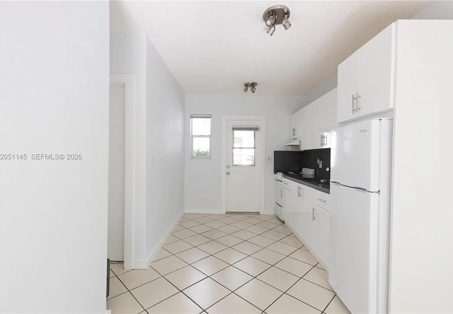 Brickell Estates — Photo 4