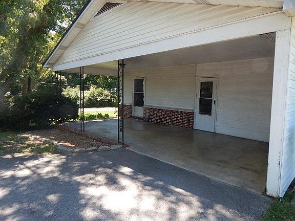 4th image of 312 Cardinal Dr