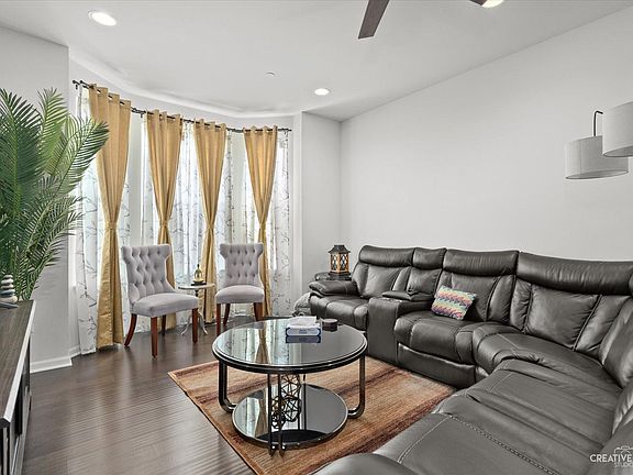 3rd image of 2993 Madison Dr #2993