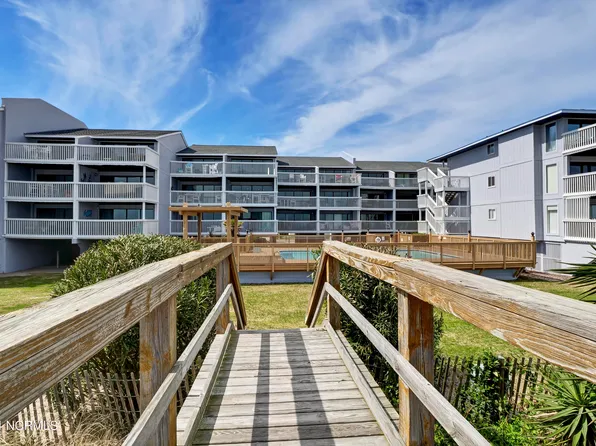 1311 S Lake Park Boulevard #5b, Carolina Beach, NC 28428