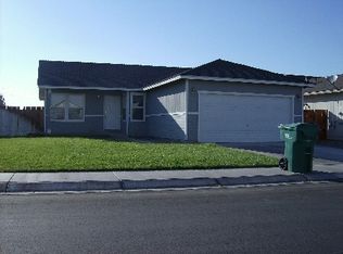 963 Short Cut Ln, Fernley, NV 89408