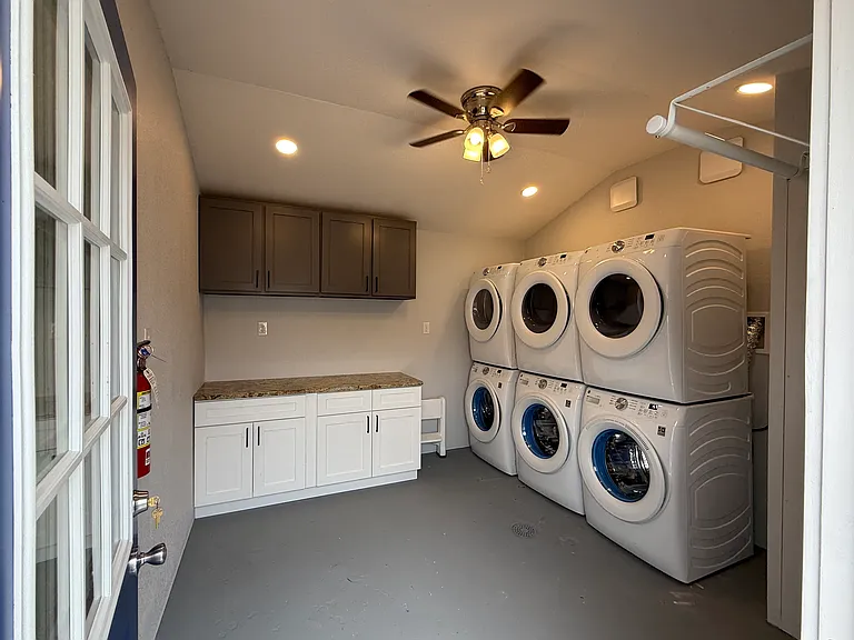 218 E Bridge St #12 — Photo 7
