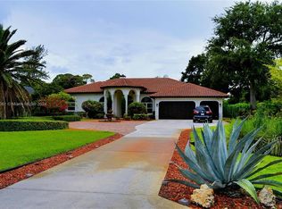 6963 NW 66th Ave, Parkland, FL 33067