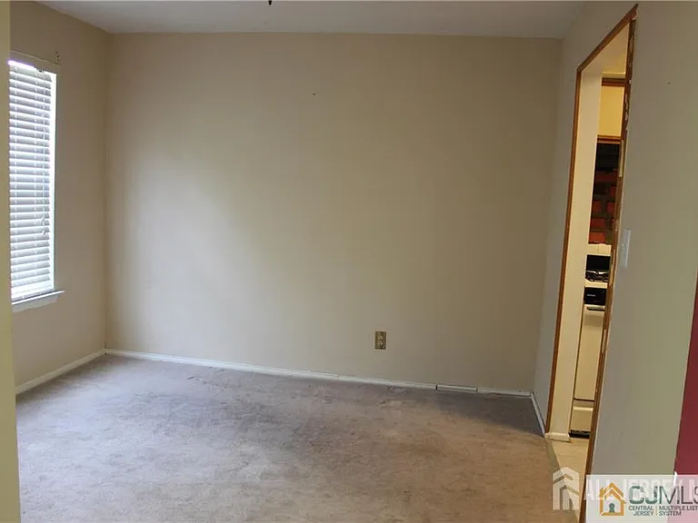 82 Keystone Ct — Photo 7
