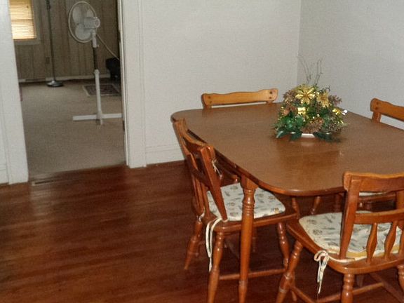 5th image of 122 Park Dr