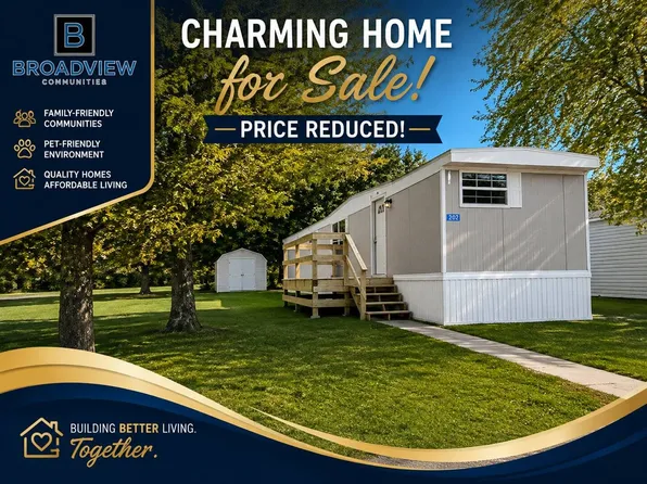 202 Horseshoe Ln #80, Metamora, IL 61548