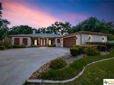 949 Nolan St, Seguin, TX, 78155