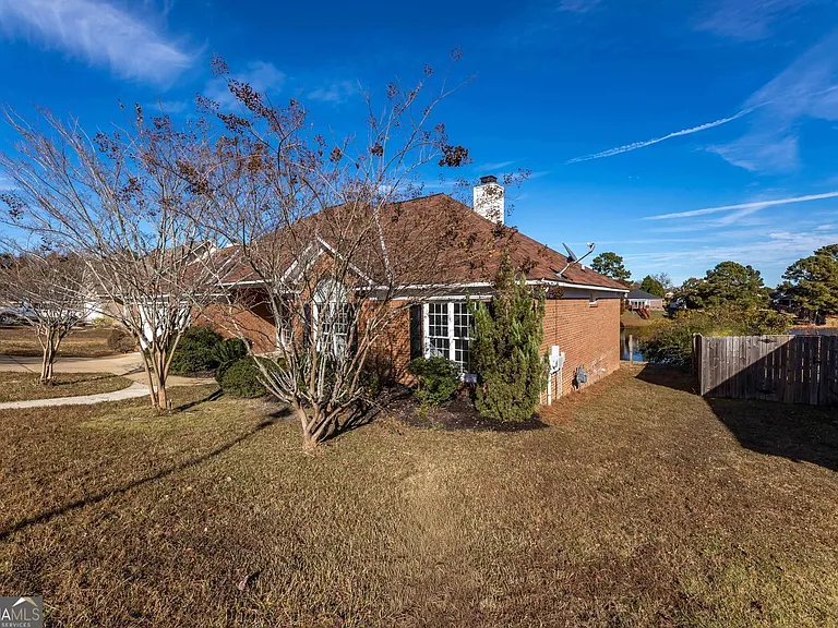 7988 Westlake Dr — Photo 3
