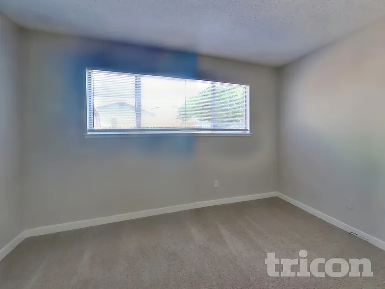 1104 Waxwing Dr — Photo 6