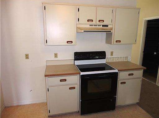 3rd image of 2849 Beaver Dr