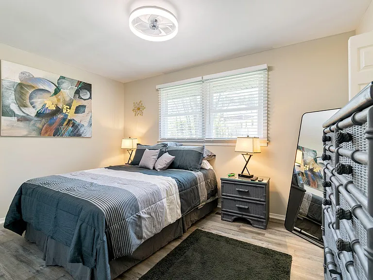 2706 Combs Dr — Photo 15