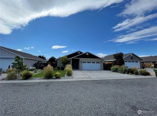 709 Paintbrush Ln, Omak, WA 98841