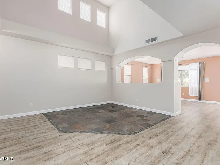 204 W Mountain Sage Dr — Photo 7