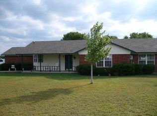 1377 Four Corners Rd, West, TX 76691