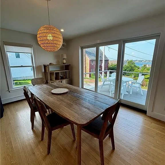 433 Wolcott Ave — Photo 6