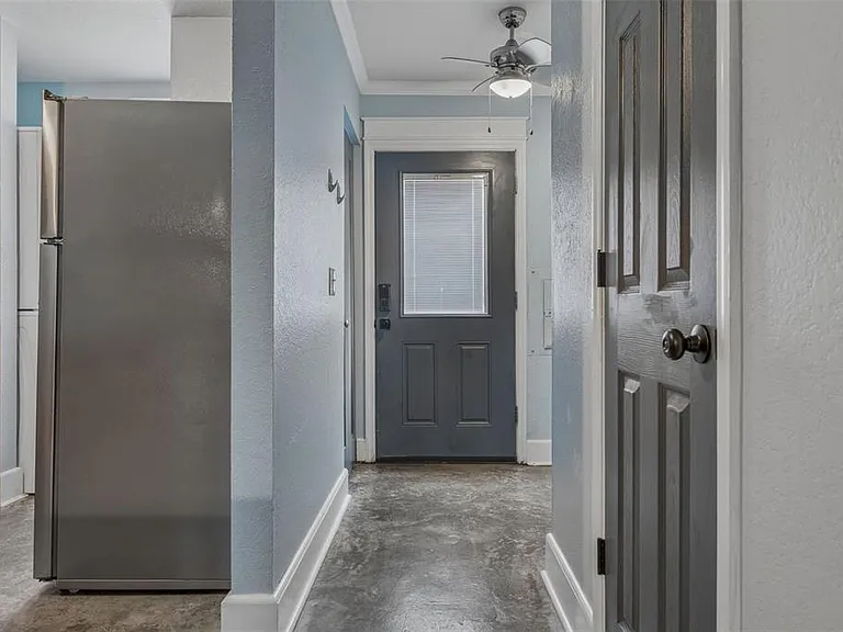 5720 Dalden Dr #5720 — Photo 2