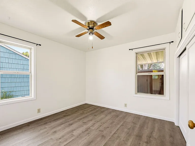 1007 Murray Ave — Photo 20
