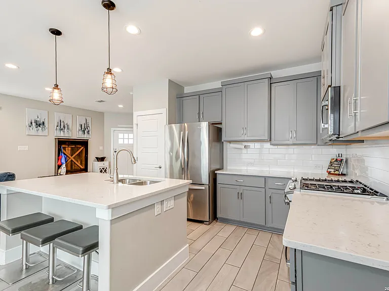 1426 E Sandalwood Ln — Photo 11
