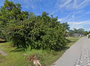 566 Ridgewood St, Port Charlotte, FL 33952