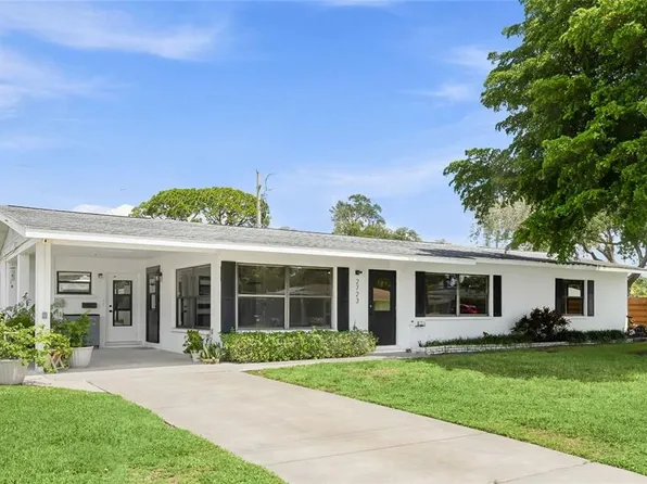2723 Lynnhurst St, Sarasota, FL 34239