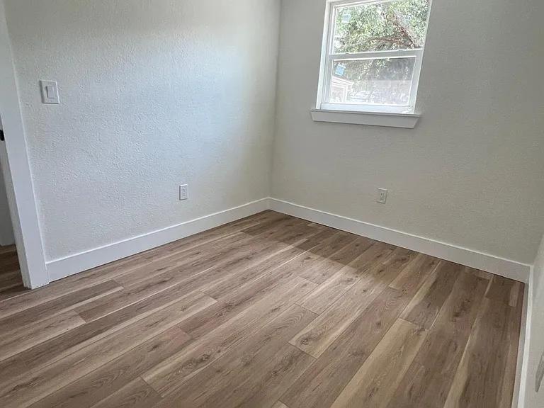 4940 72nd St N #1 — Photo 7