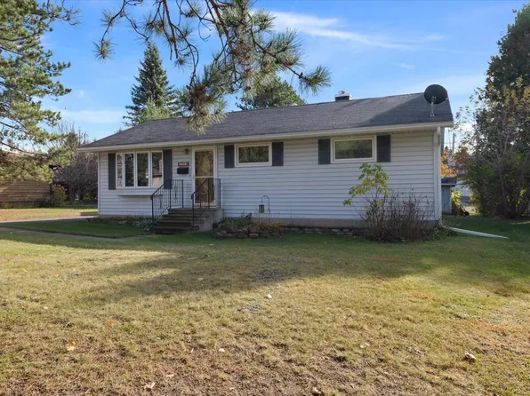 36 E Beacon Hill Rd, Ely, MN 55731