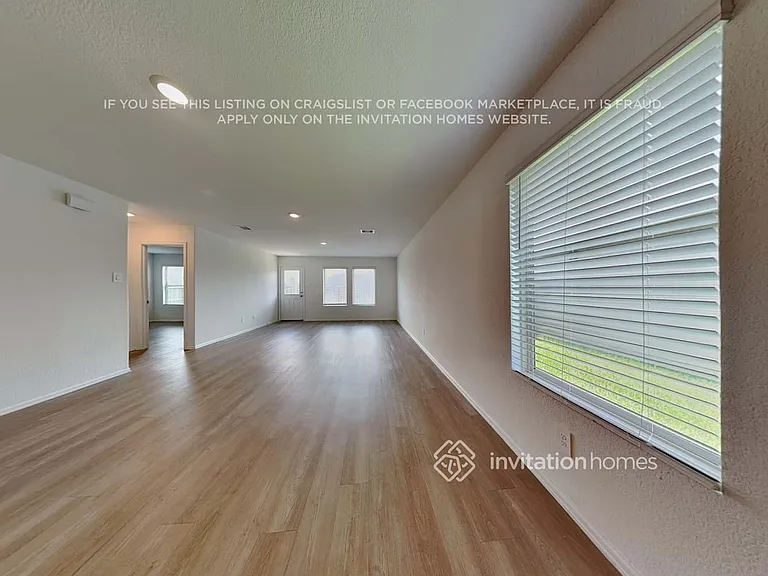 18735 Mercer Falls Dr — Photo 3