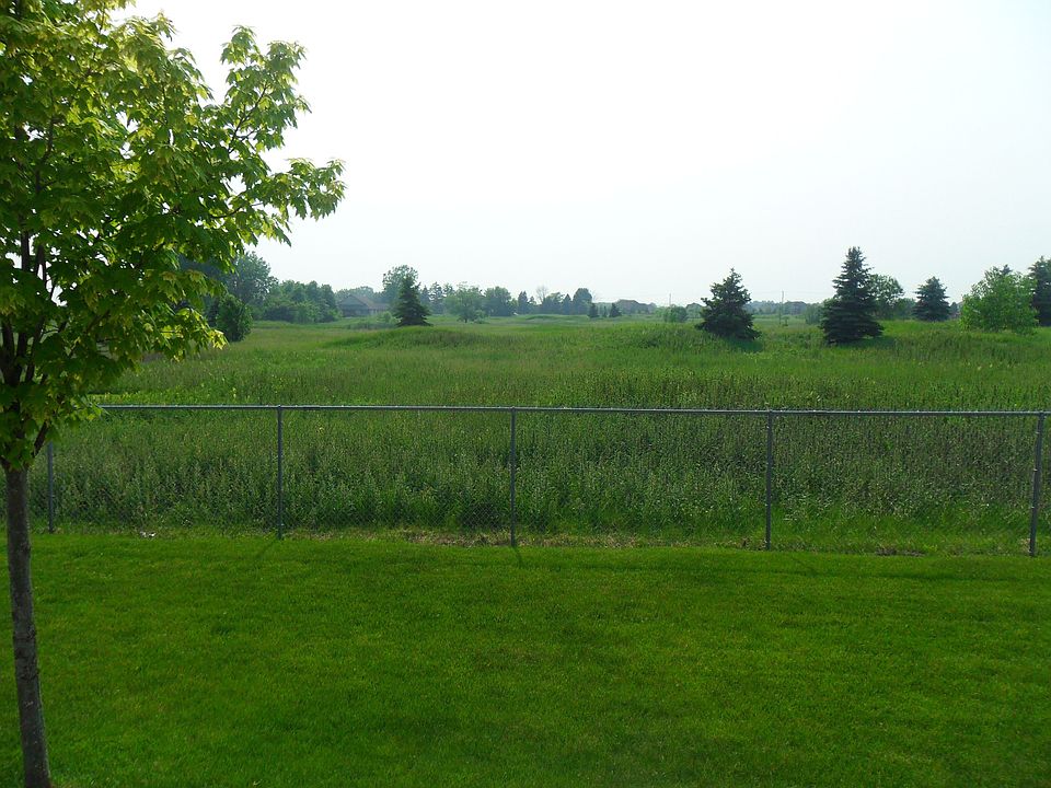 2nd image of 56069 Birkdale Dr