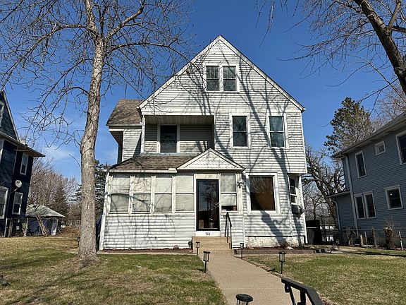 2nd image of 944 Cromwell Ave #1