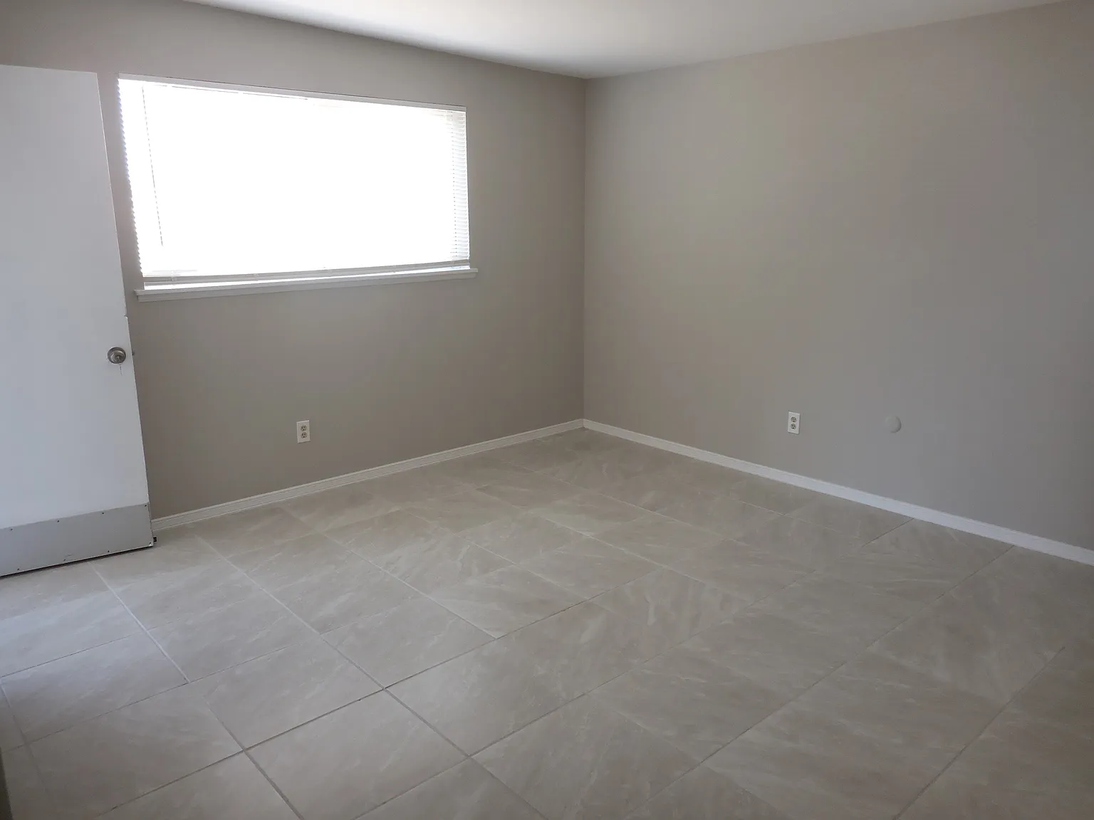3608 Sheppard Avenue - 1 — Photo 4