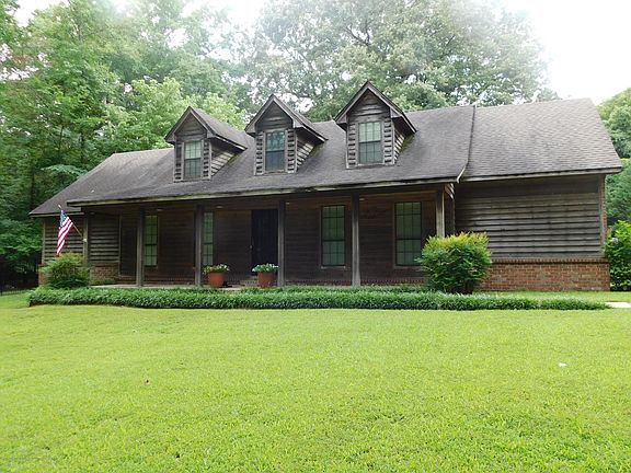 2nd image of 4449 Red Oaks Dr