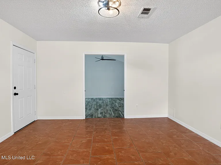 7832 Hilo Pl — Photo 19