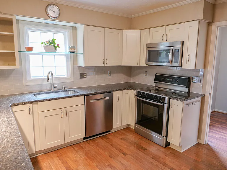 5346 Park Dr — Photo 26