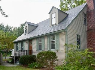 21 Dinsmore St, Nashua, NH 03064