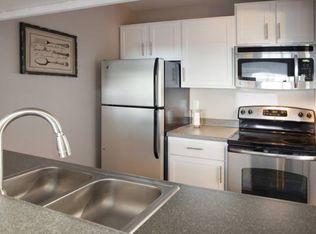 15300 Greenhaven Ln APT 226, Burnsville, MN 55306