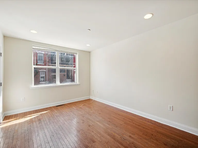 1705 Arlington St #A — Photo 10