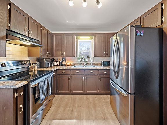 5th image of 17 Ascension Rd