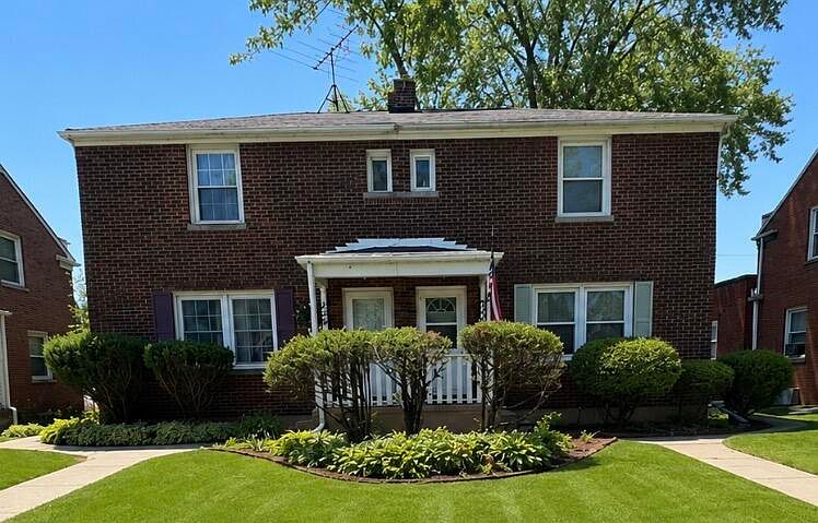 1st image of 244 Beacon Pl