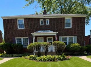 244 Beacon Pl, Munster, IN 46321