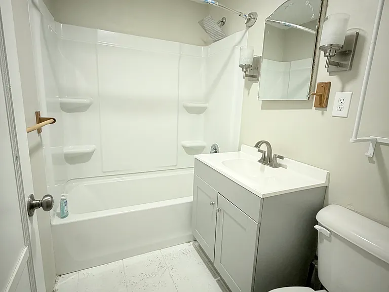 484 G St — Photo 20