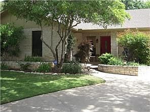 2nd image of 6102 Chestnut Holw