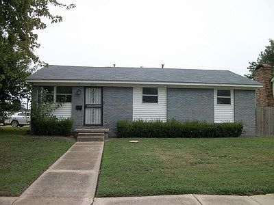 1st image of 800 Grandview St