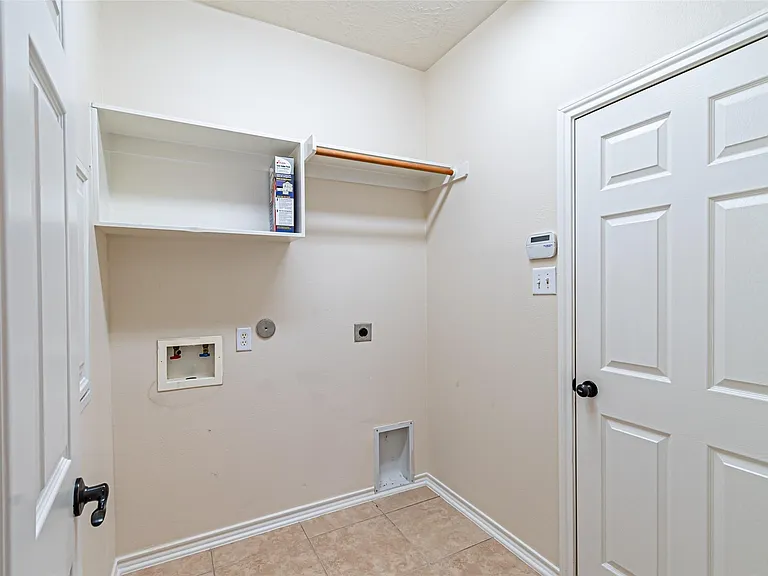 17911 Serene Shore Dr — Photo 27
