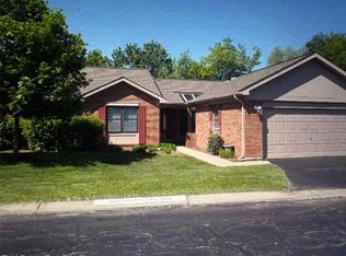 7283 Huntcliff, West Bloomfield, MI 48322