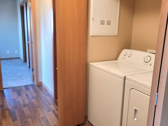 5 1624 20th Ave NW 24