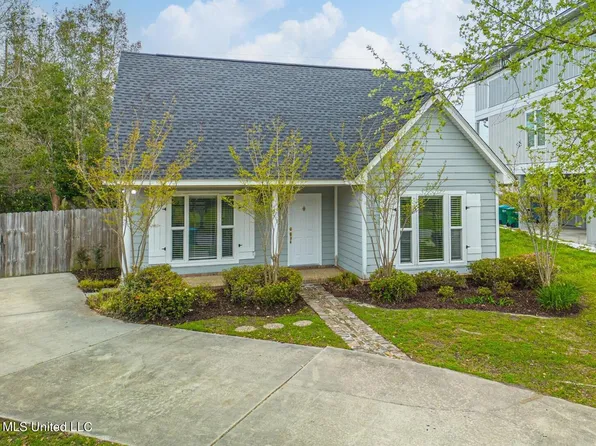 1809 Burton Ave, Gulfport, MS 39507