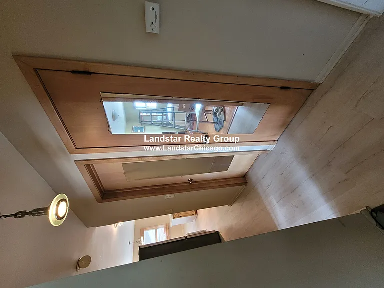 4628 N Plainfield Ave — Photo 12